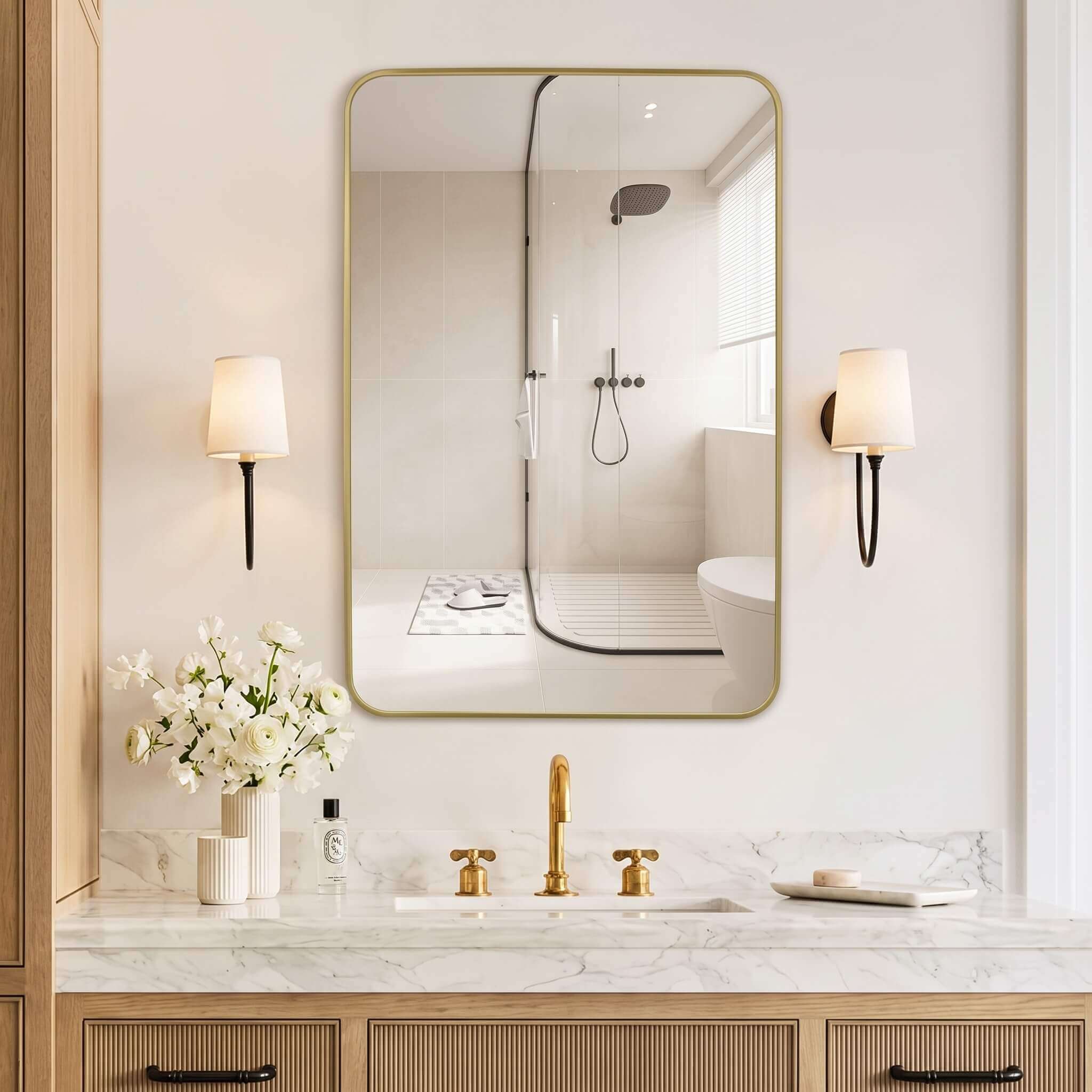 Vytvor_mi_tento_obrázok_v_202606270137-2 Modern Arched Rectangle Gold Framed Wall Mirror - Image 1